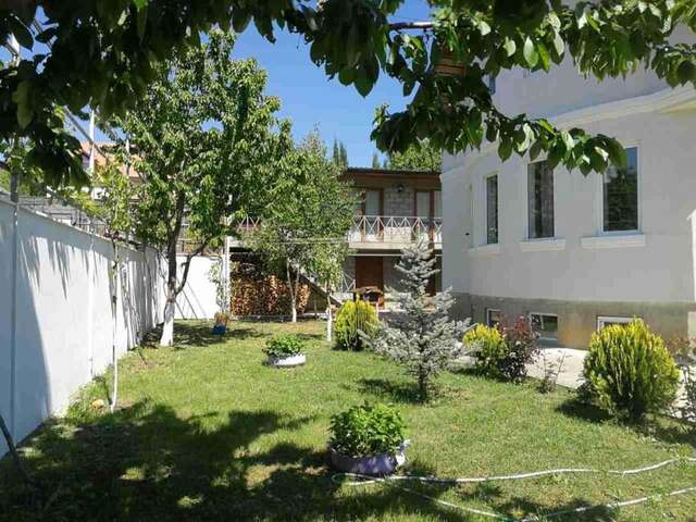 Хостелы HouseHold Тбилиси-13